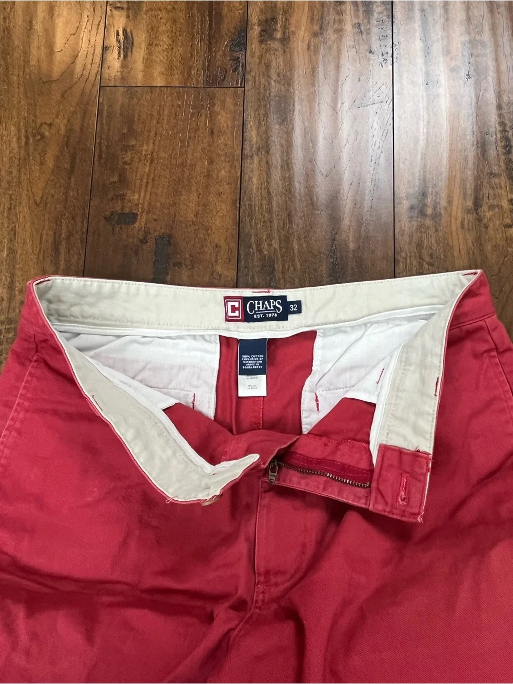 CHAPS Men’s Shorts Flat Front Chino Coral Pink 100% Cotton EUC Size 32